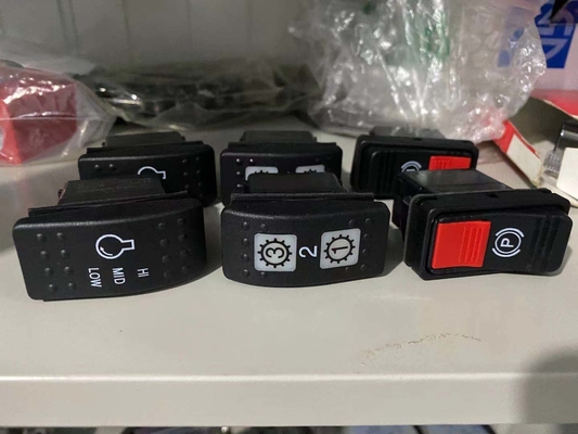 4700792414 مفتاح زر الوقود لأجزاء احتياطية من عجلات الطريق Cc524 624hf Cc6200