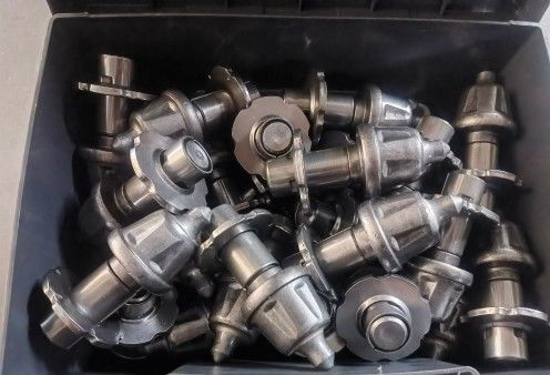 أحدث BNT6-22 مطحنة 2493524 مطحنة ثابتة على الماء 6-22 أسنان الطحن لأجزاء احتياطية لآلات الطحن على الطرق